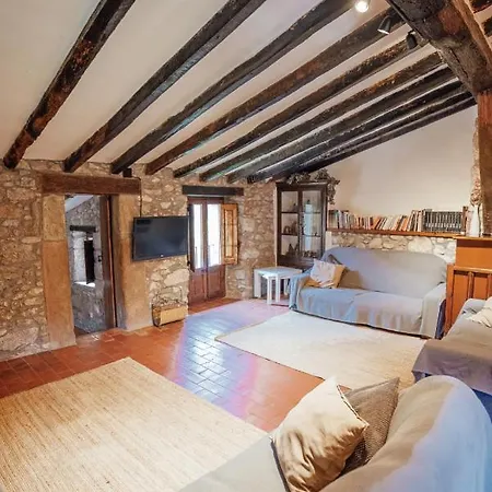 El Callis Country house *